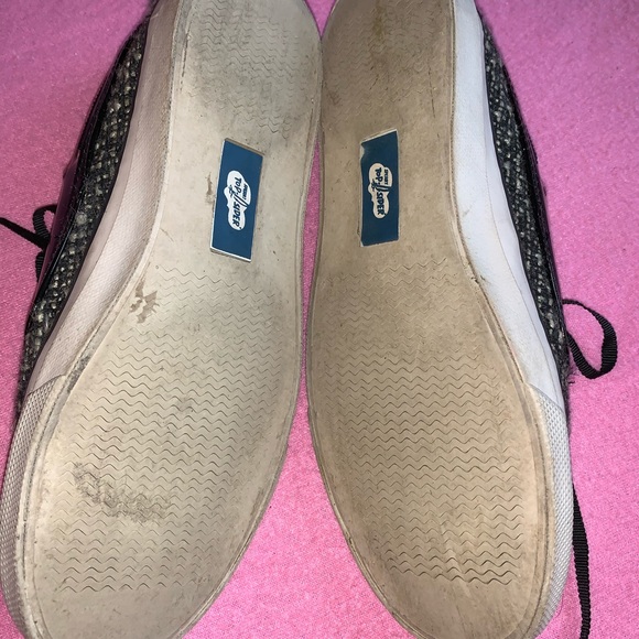 Stunning Gold Line Sperrys - Picture 3 of 4